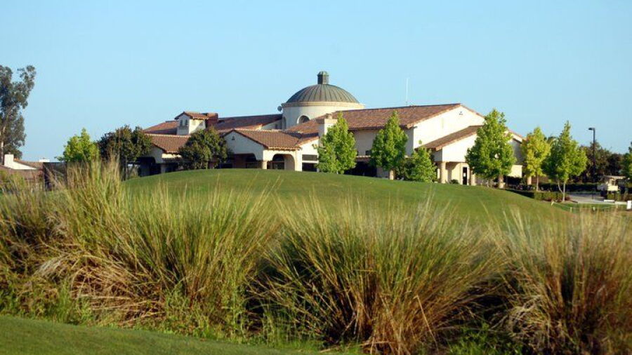 Sterling Hills GC: clubhouse
