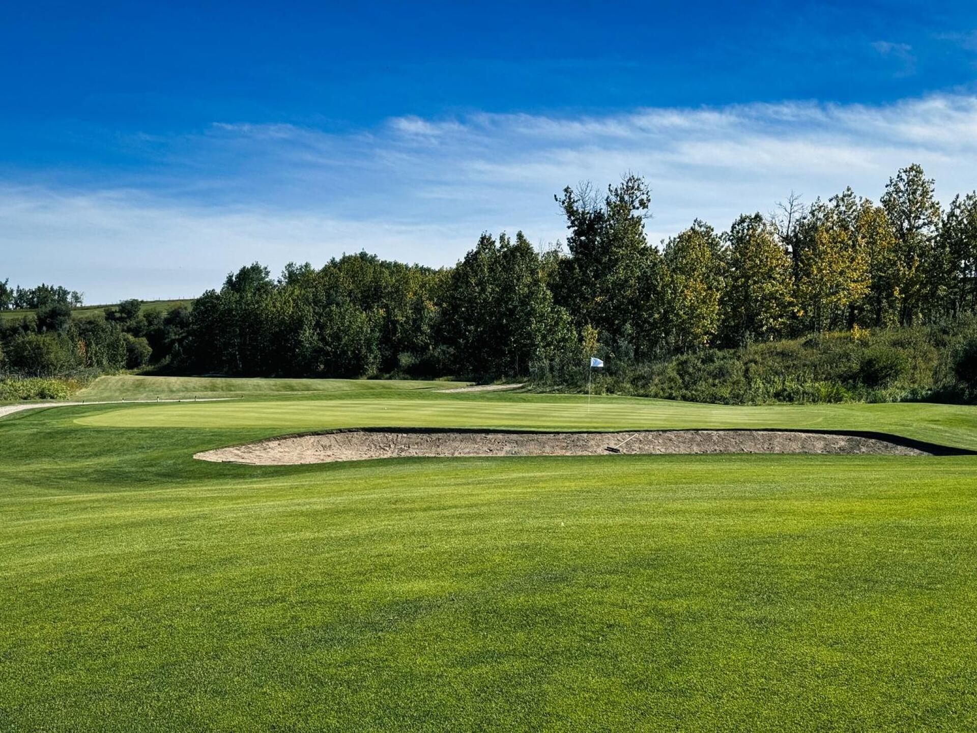 Tooth of the Dogpound Creek GC, Hole 13, Par 4, 372 yds (Photo submitted by DYakimec on 12/15/2024)