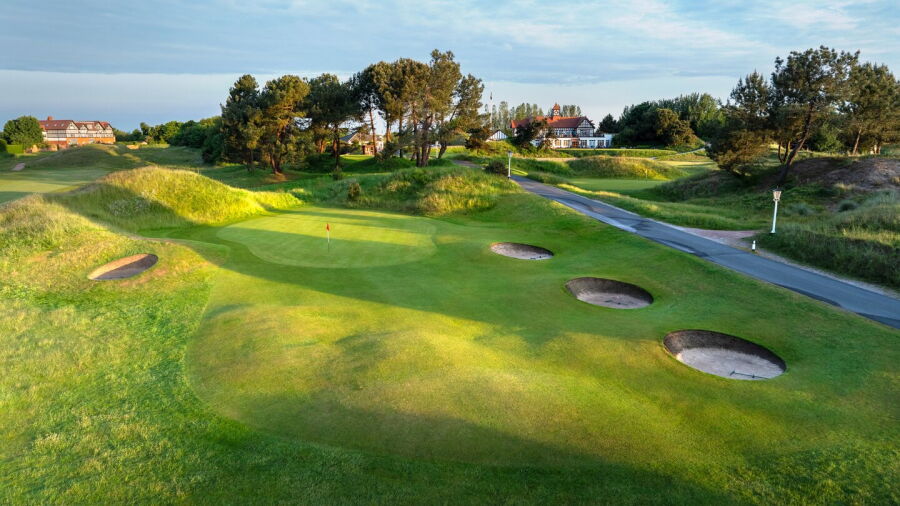 Hesketh GC: #16