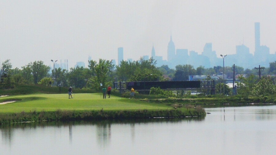 Trump Golf Links at Ferry Point - no. 7