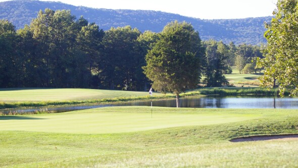 Bull Run Golf Club - 18th