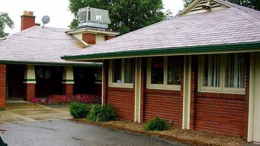 Rouge Park GC: Clubhouse