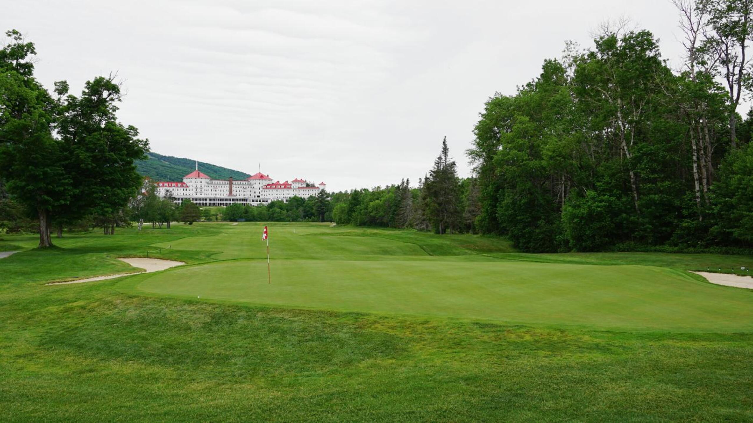 Six: par-5, 523: The first-rate par-five plays straightaway, but be aware of the angular fashion by which its bunkers are configured. (Photo submitted by AptlyLinked on 06/18/2021)