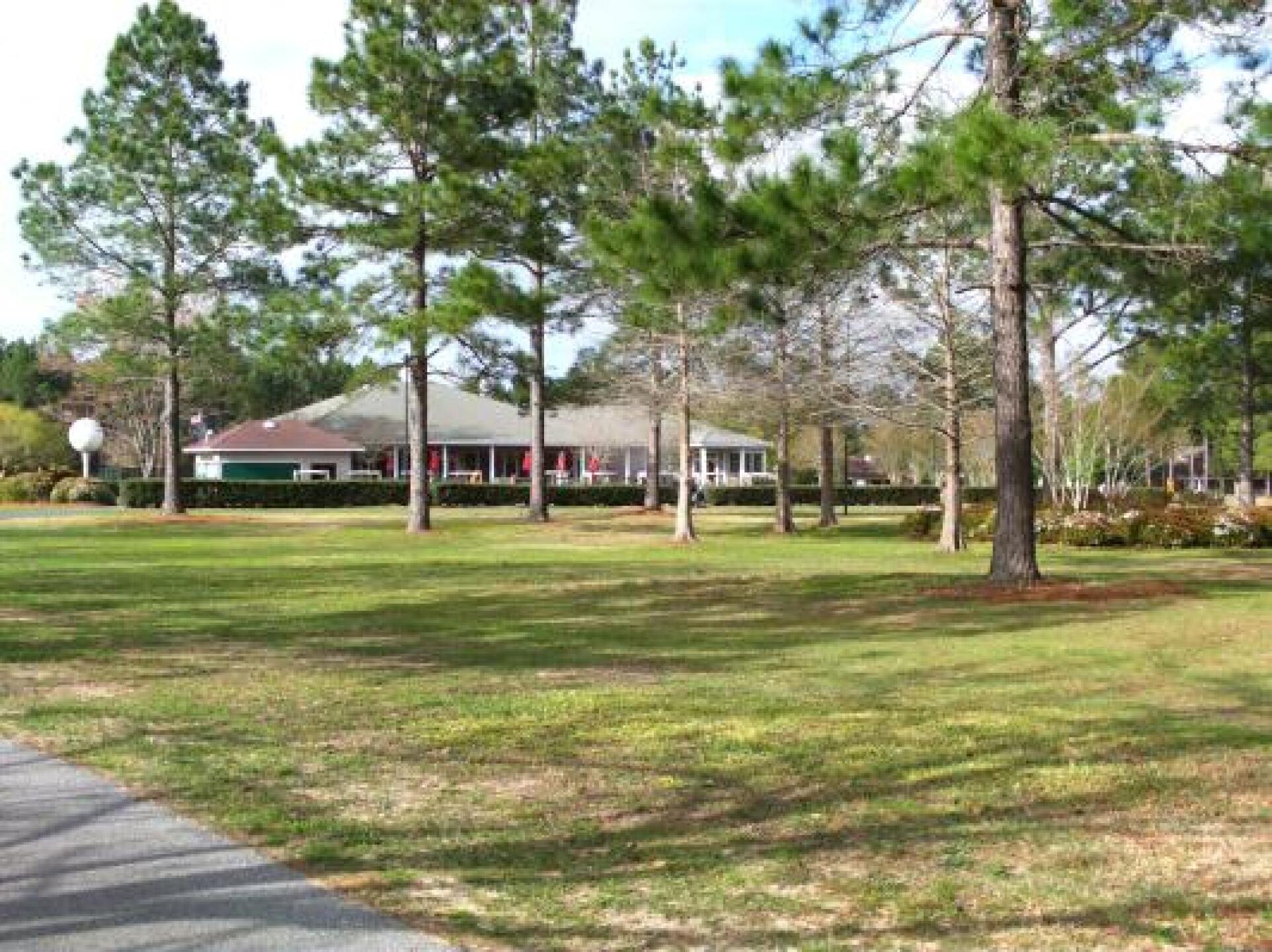 "Tranquil Setting" (Photo submitted by scratchmyhead on 04/05/2014)