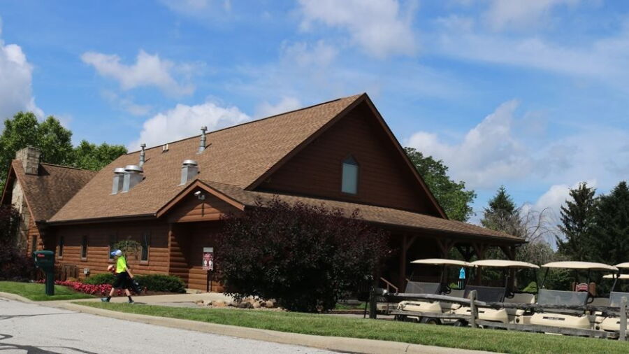 Westlake Meadowood GC: Clubhouse