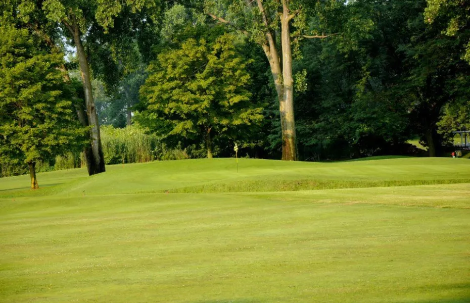 Holiday Inn Golf Course in Sarnia, Ontario, Canada GolfPass