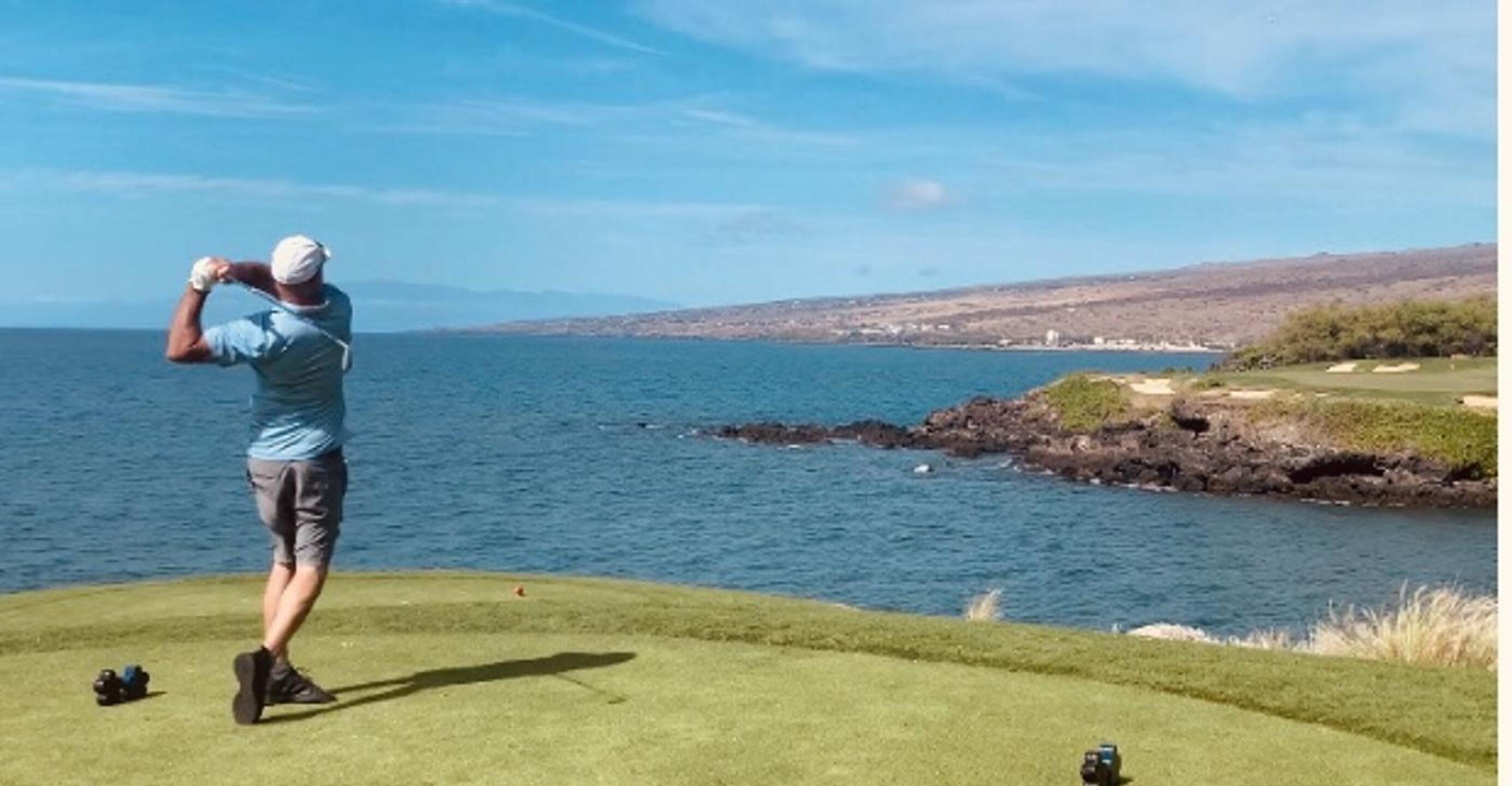 Hole 3 play from the tips to hit over the ocean. (Photo submitted by jimm462 on 11/22/2021)