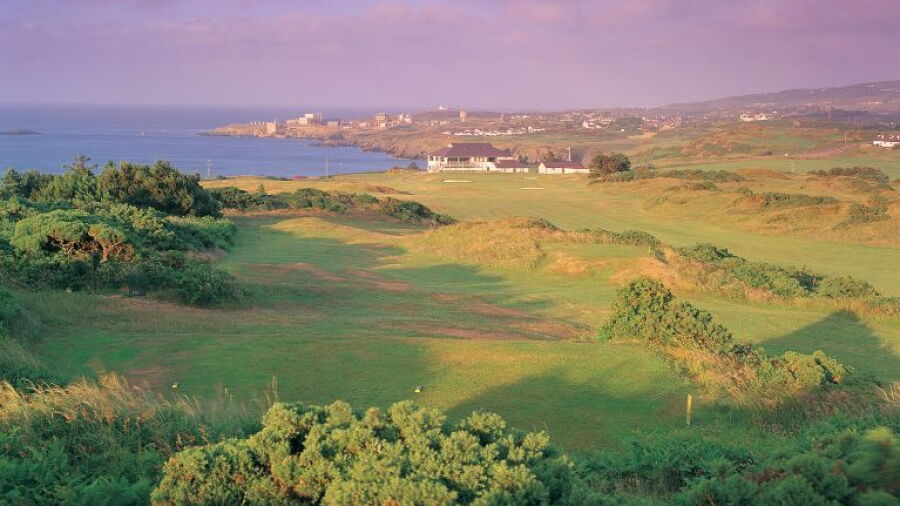 The clubhouse at Bull Bay