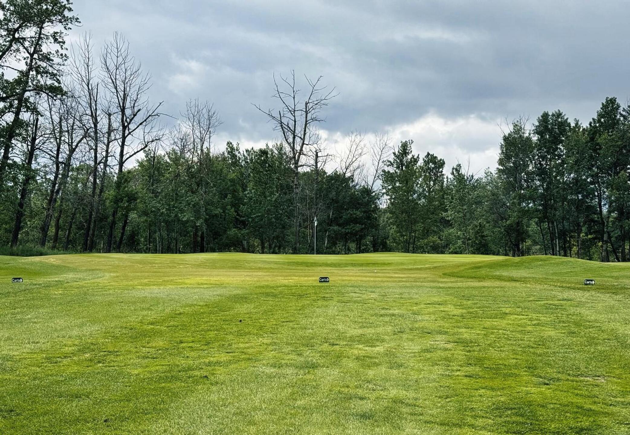 Silver Lake GC, Hole 8, Par 4, 289 yds (Photo submitted by DYakimec on 06/27/2026)