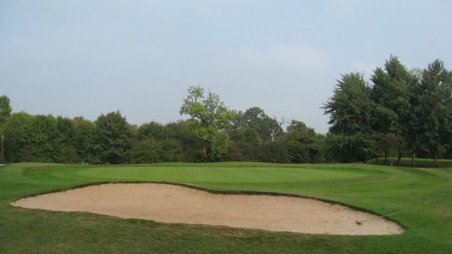 Oakridge GC: 16th green
