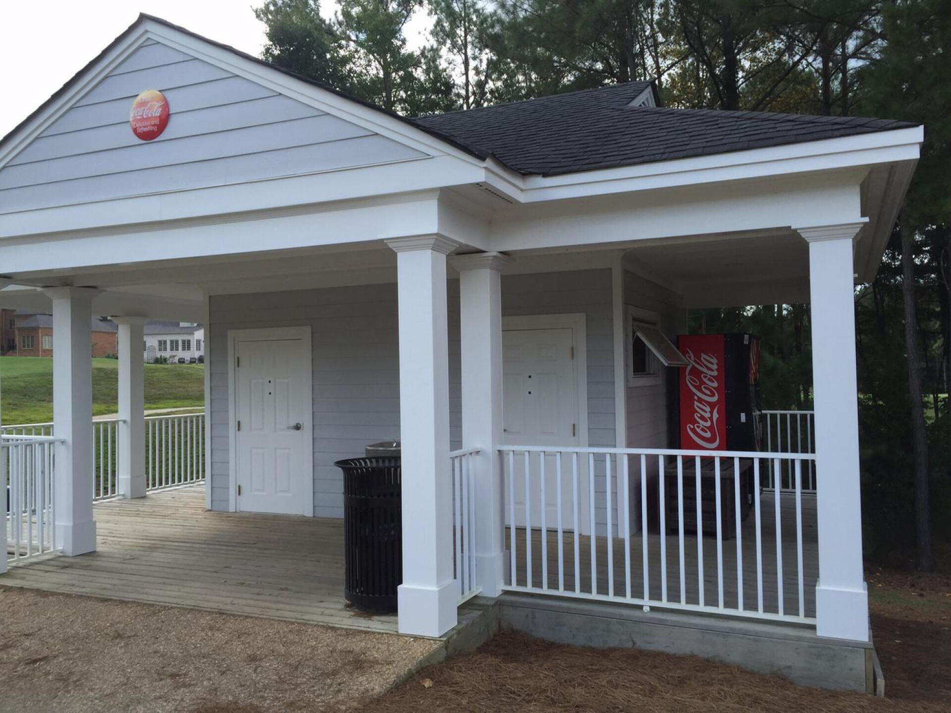 Relief house one on each nine (Photo submitted by Speedblade54 on 09/09/2015)