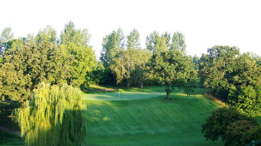 Eighteen Hole at Clifton Hollow GC: #14