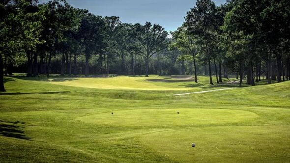 Deerfield Golf Club in Riverwoods, Illinois, USA | GolfPass