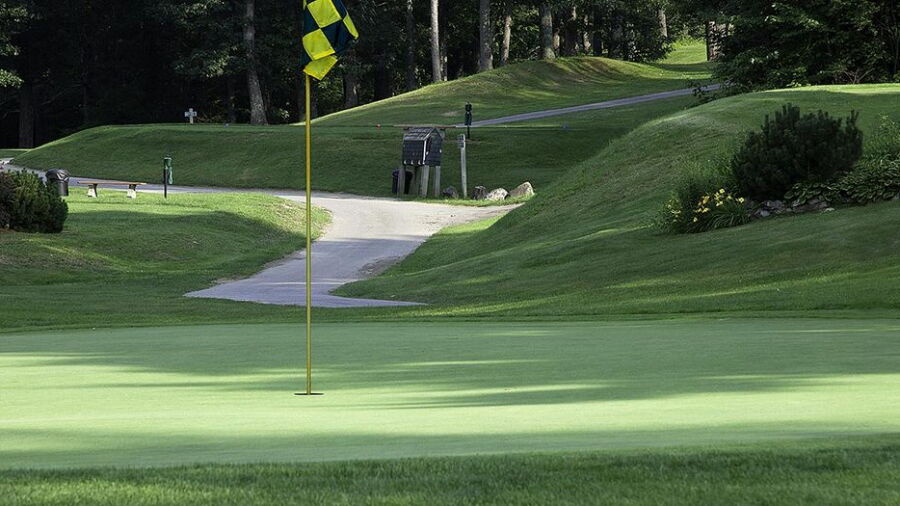 Holden Hills CC