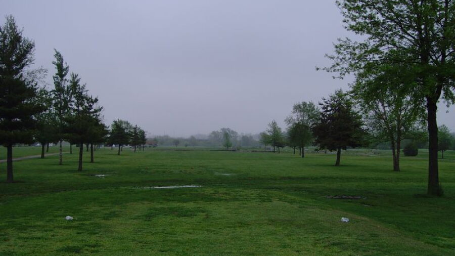 River Lakes GC: #13