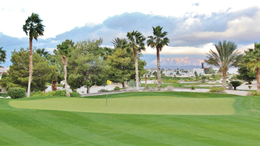 Bali Hai Golf Club in Las Vegas - hole 10