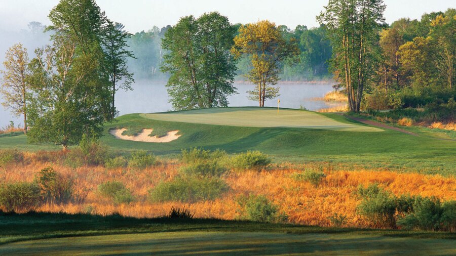 Deacon's Lodge golf course - Breezy Point Resort - 17th