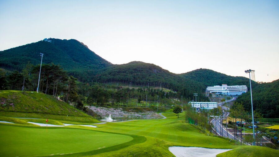 Dongwon Royal CC & Youth Hostel