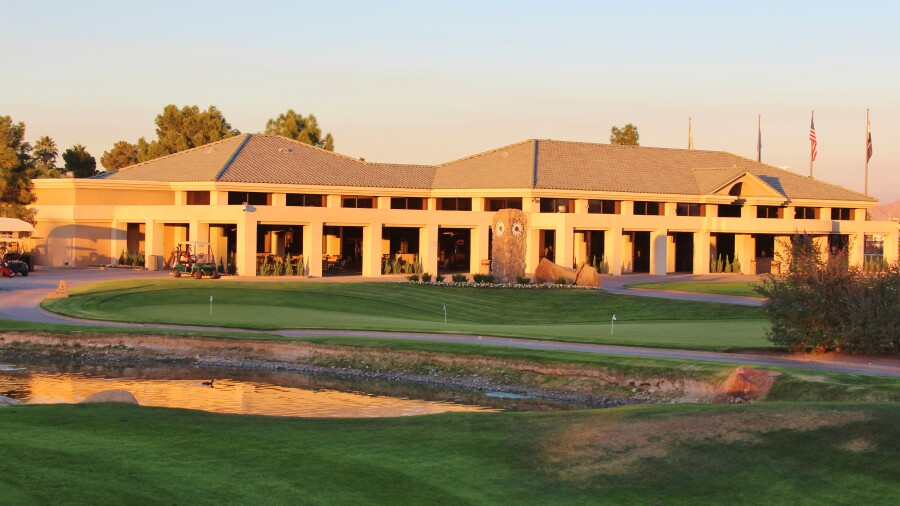 Desert Pines G.C. - clubhouse