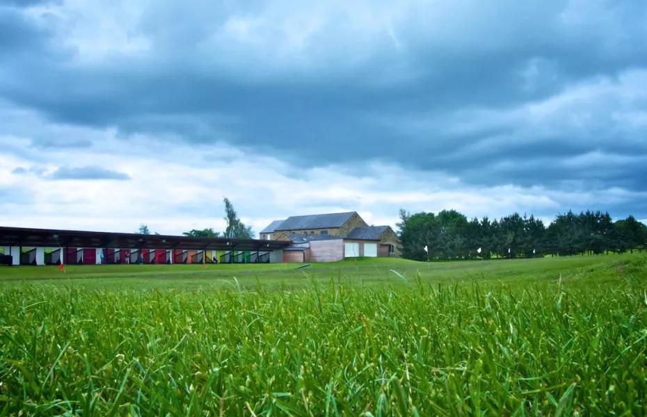 Leeds Golf Centre: Driving range