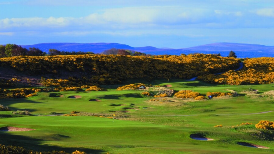 Royal Dornoch Golf Club - holes 4 and 5