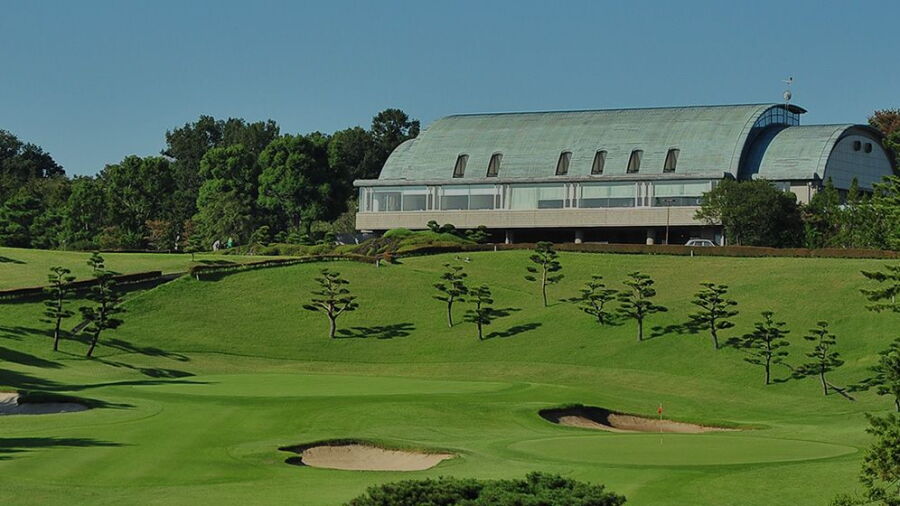 Tokyo Yomiuri CC: #18 & clubhouse