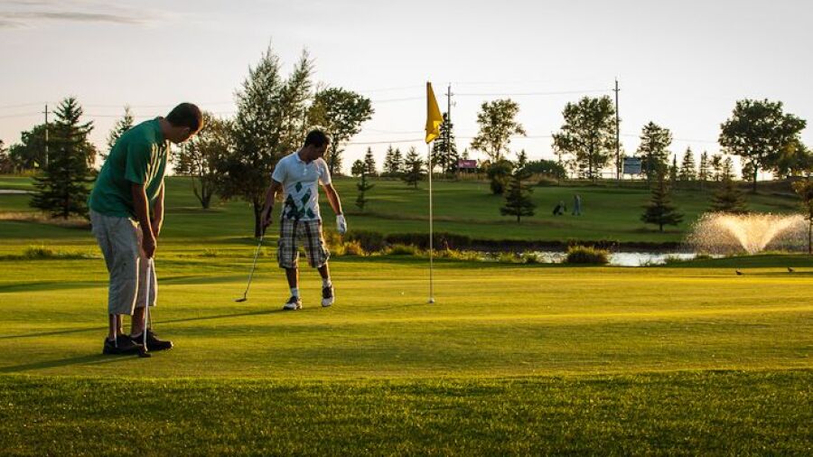 Pros Golf Centre: #9