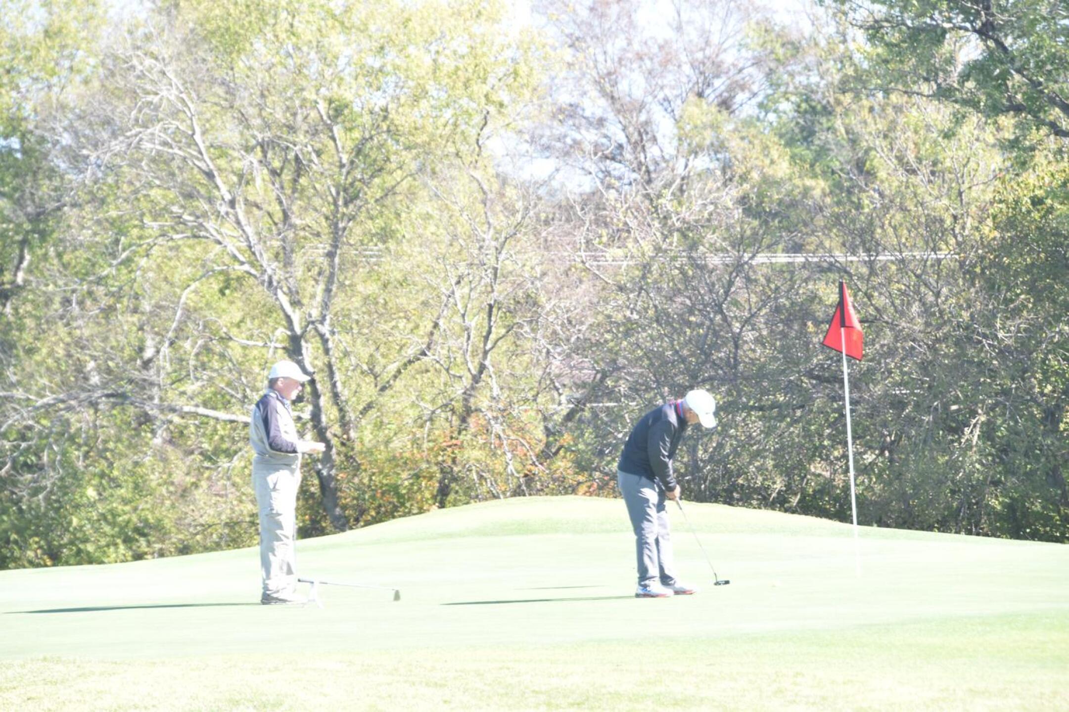 2 "expert" golfers-River Course (Photo submitted by celebrte1 on 10/27/2021)