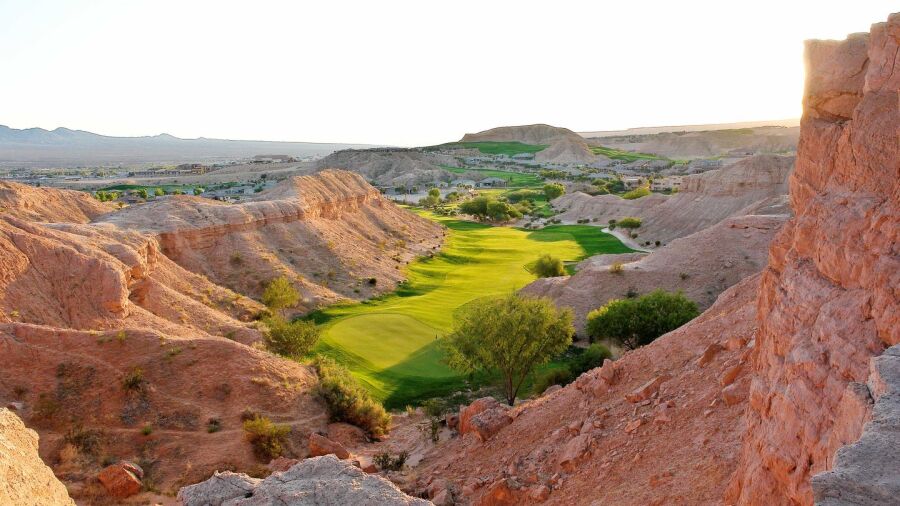 Palmer at Oasis GC: green #6