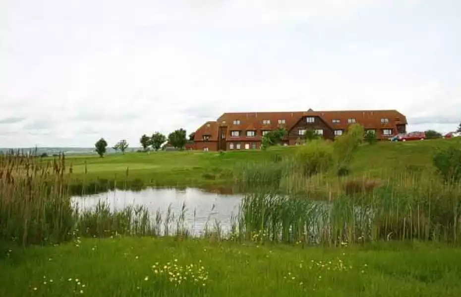 Langdon Hills clubhouse