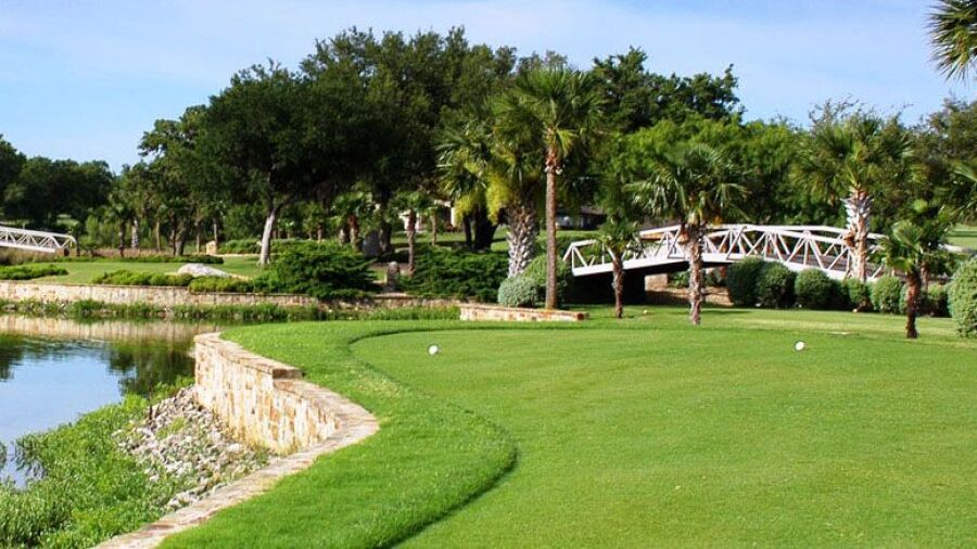 Horseshoe Bay Resort - Apple Rock