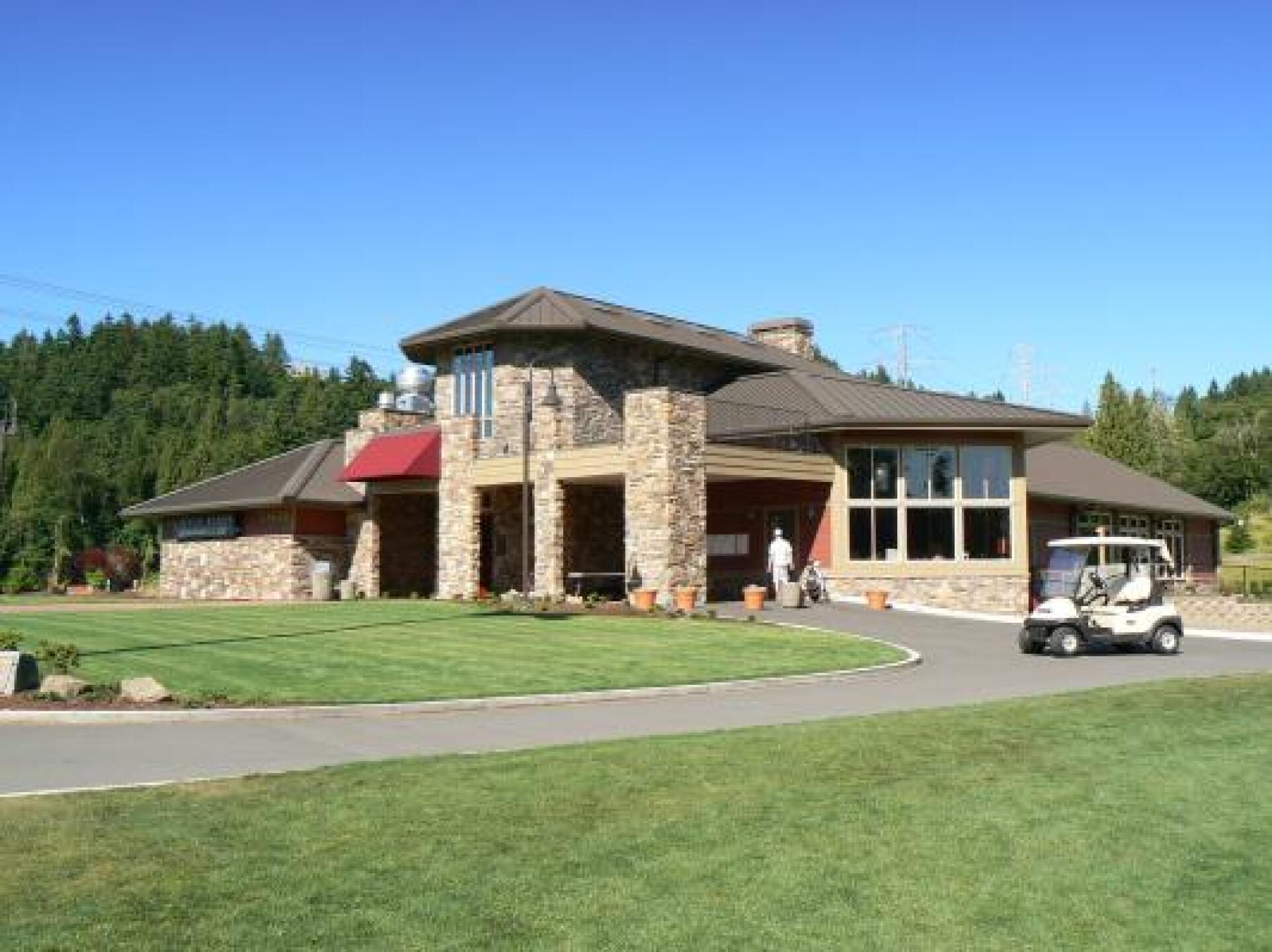 Auburn GC beautiful clubhouse! (Photo submitted by u00000726914 on 10/10/2013)