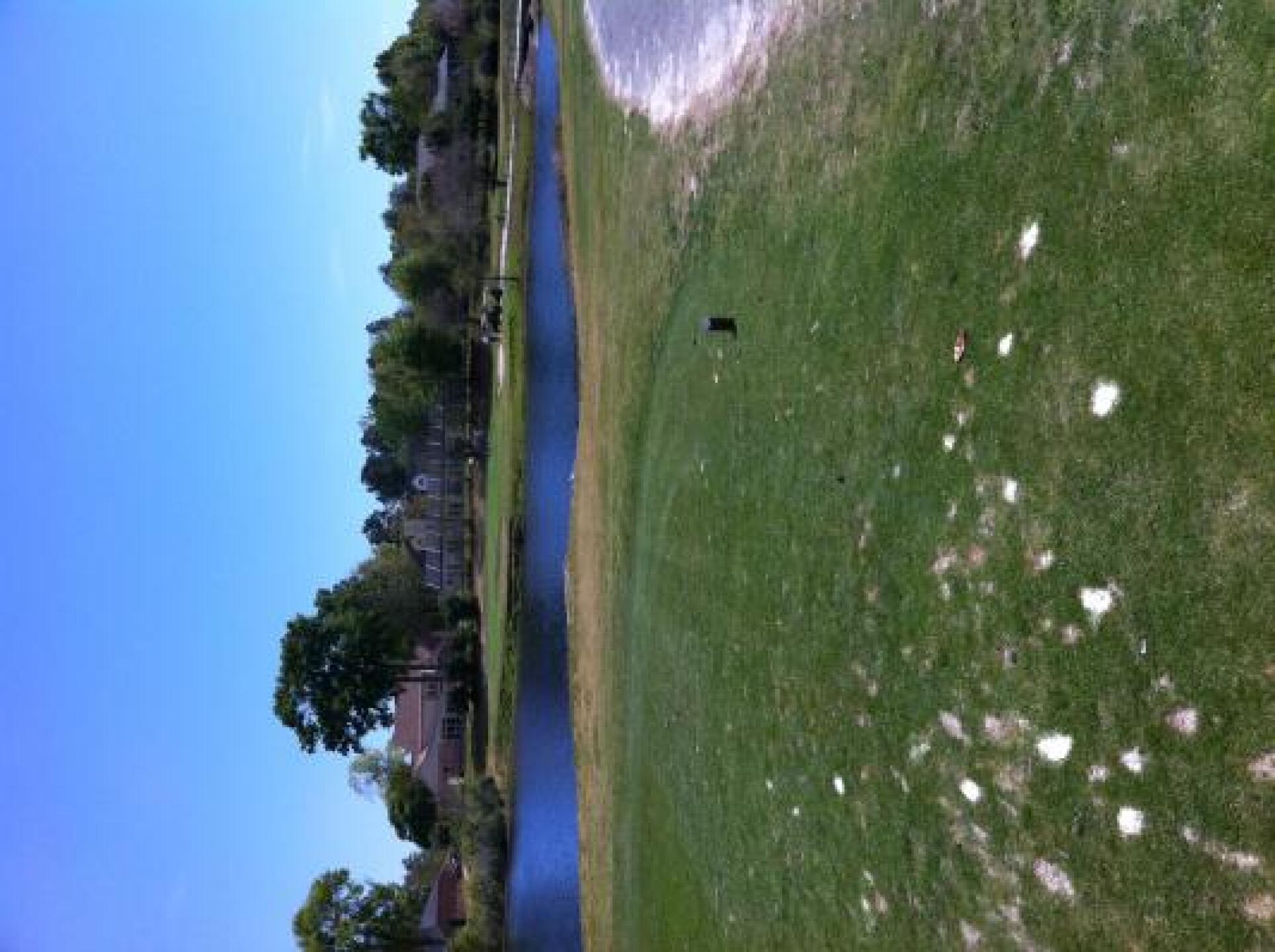 17th hole (Photo submitted by drallabg on 04/03/2013)