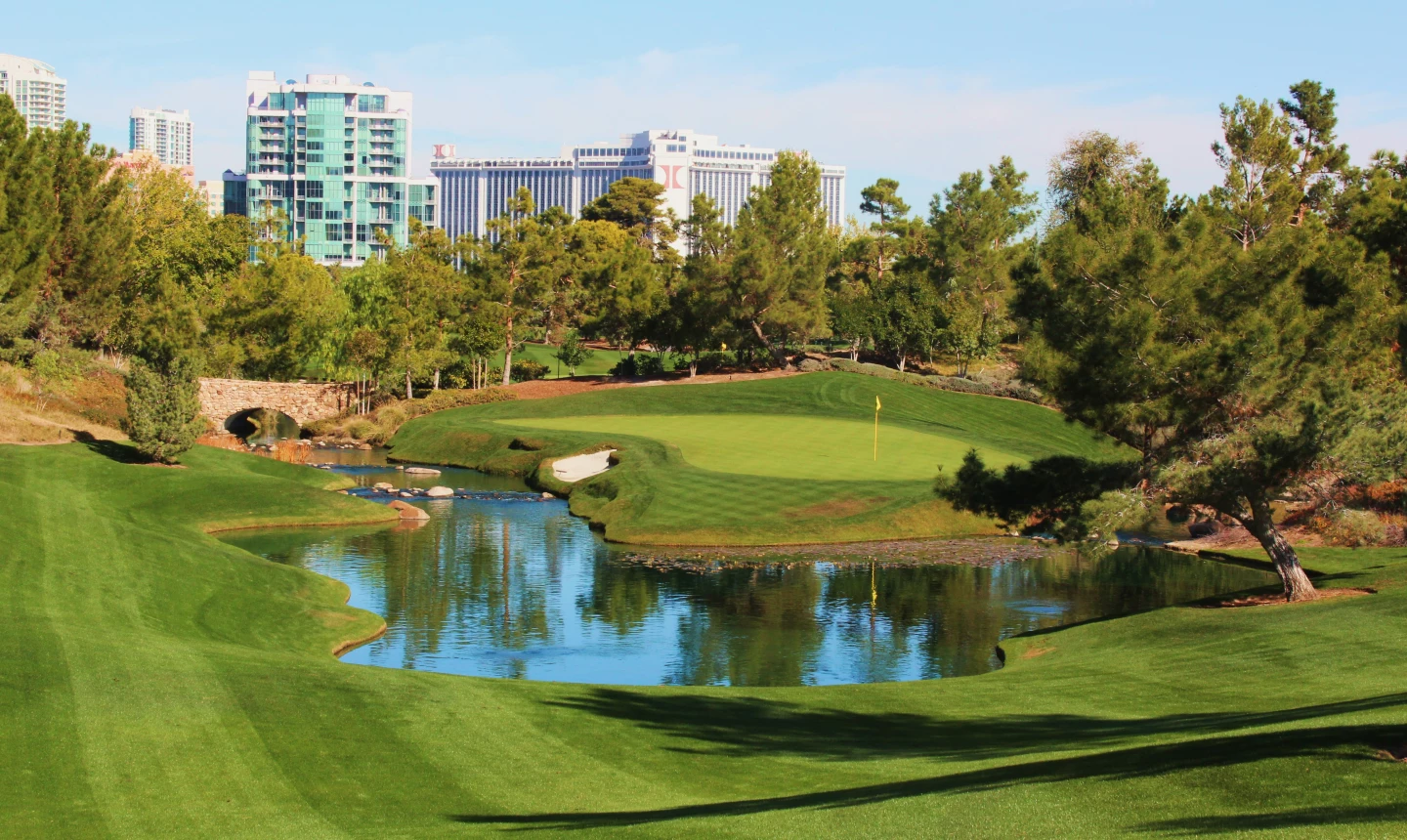 Wynn golf course in Las Vegas - hole 15