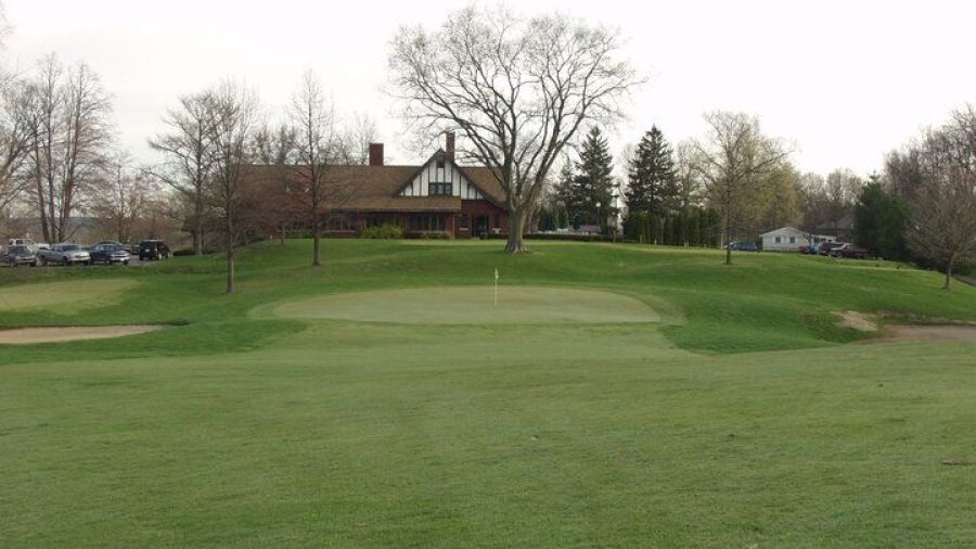 Harrison Hills G & CC: #18