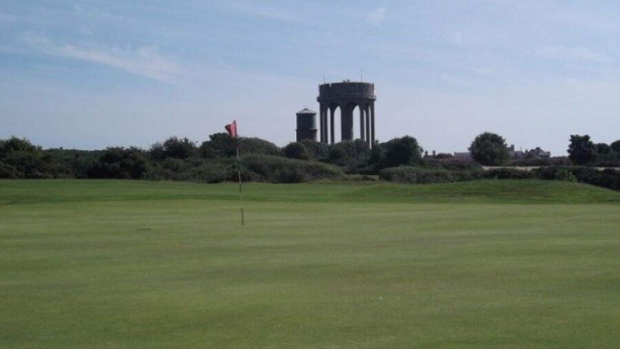 Southwold GC: 9th green