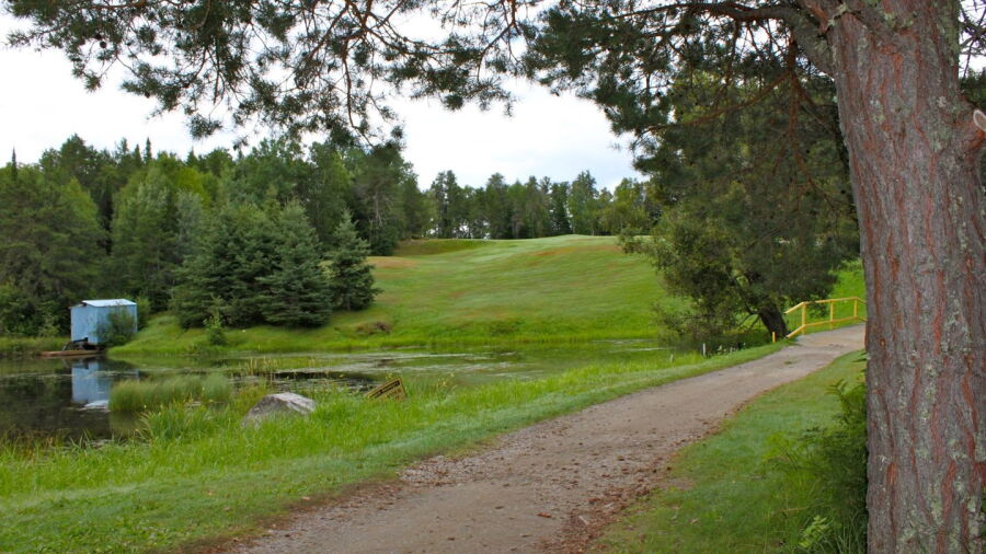 Sioux Lookout Golf & Curling Club