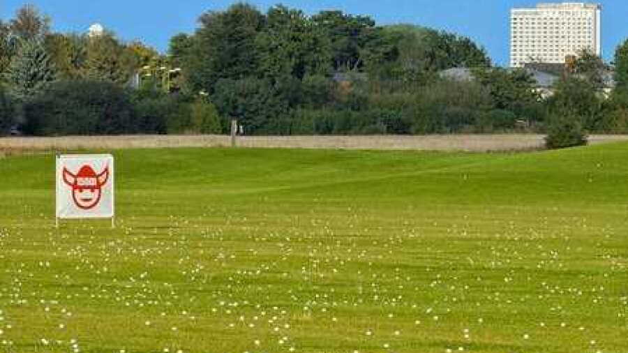 Warnemuende GC: driving range