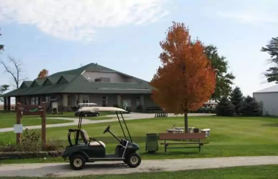 Manteno GC: Clubhouse