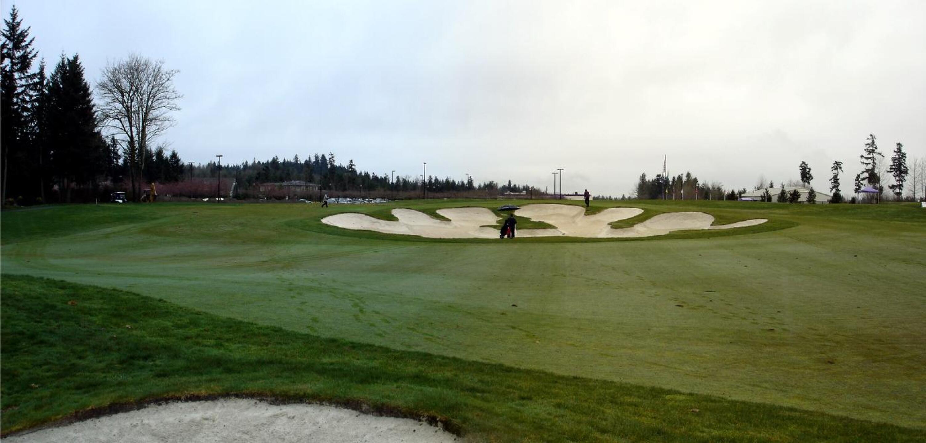 Washington National GC, Hole 9, Par 4, 431 yds, 100 yds out (Photo submitted by DYakimec on 06/14/2018)