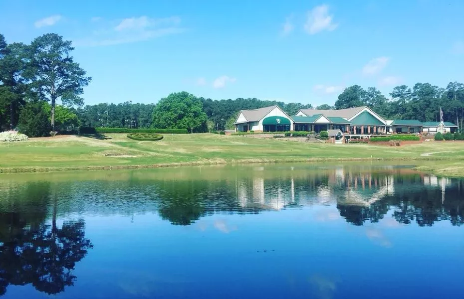 Benvenue CC: Clubhouse