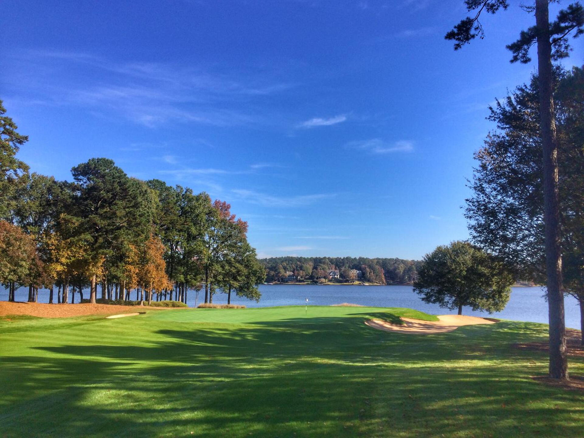 Back-nine lake view on 13 (Photo submitted by BrandonTuckerGA on 11/17/2017)