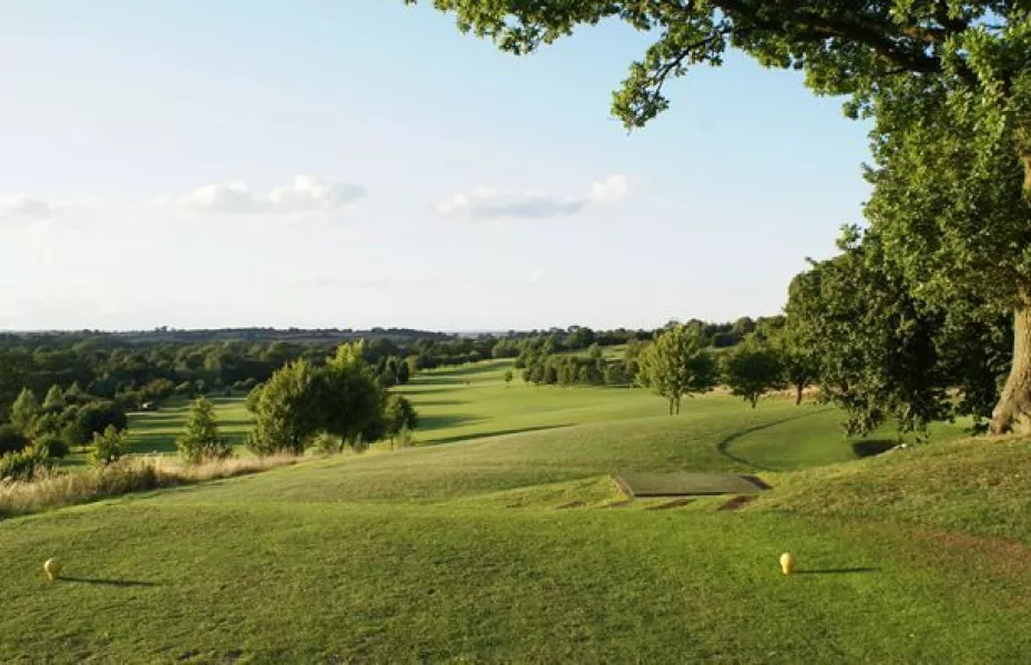 17th hole at Manor GC