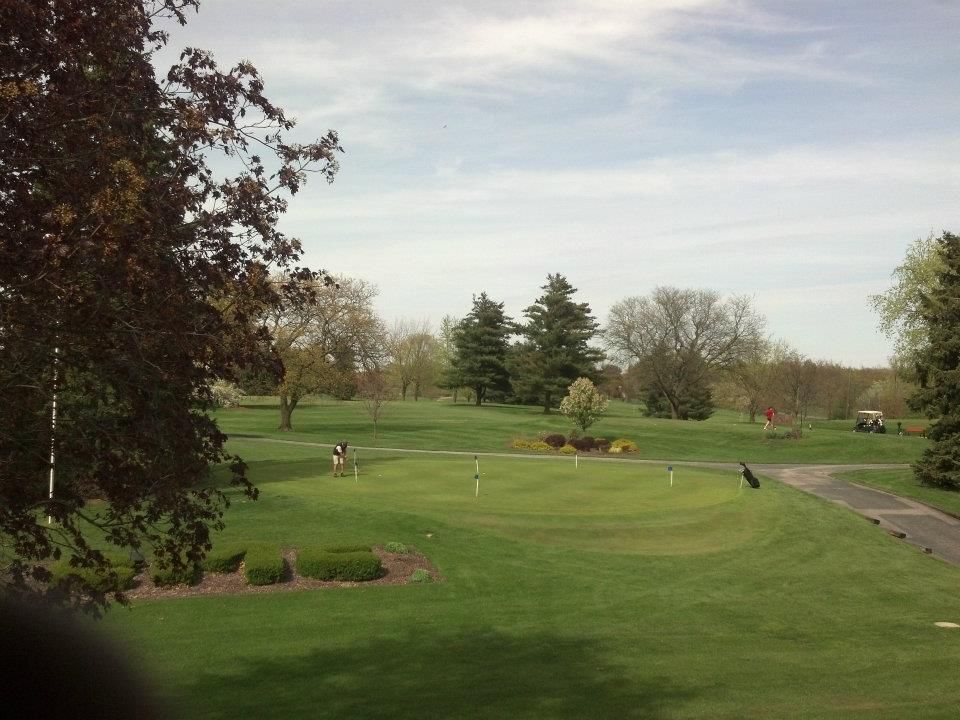 Maplecrest CC: Practice area