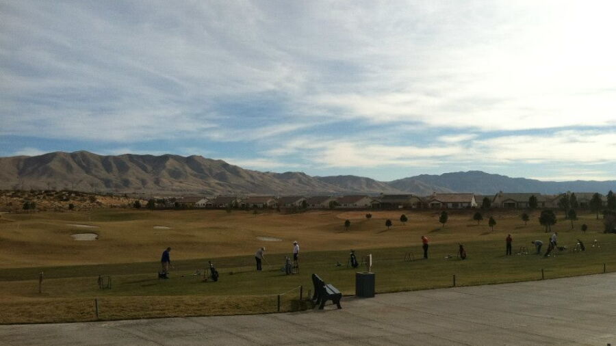 Ashwood GC: Driving range