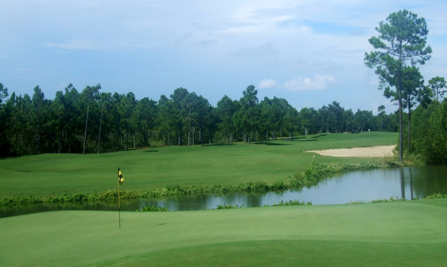 Shell Landing golf course - 3rd green