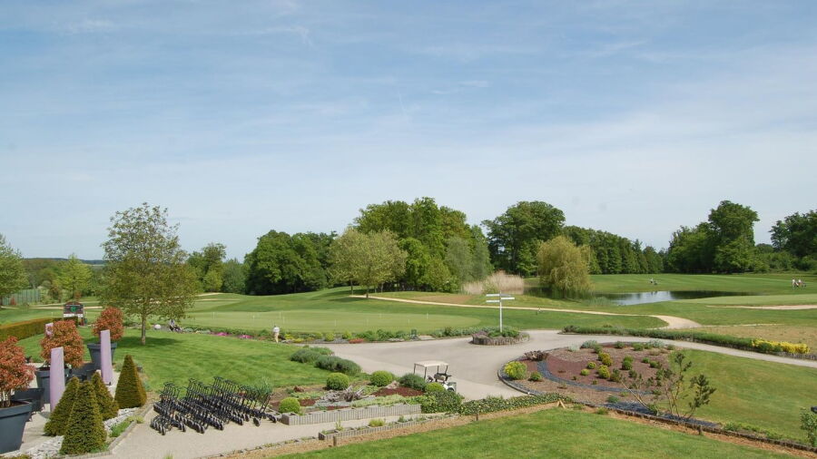 Chateau de Preisch GC: Practice area