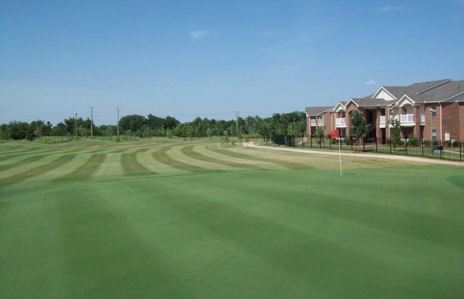 The Links At Mustang Creek Golf & Country Club in Yukon, Oklahoma, USA