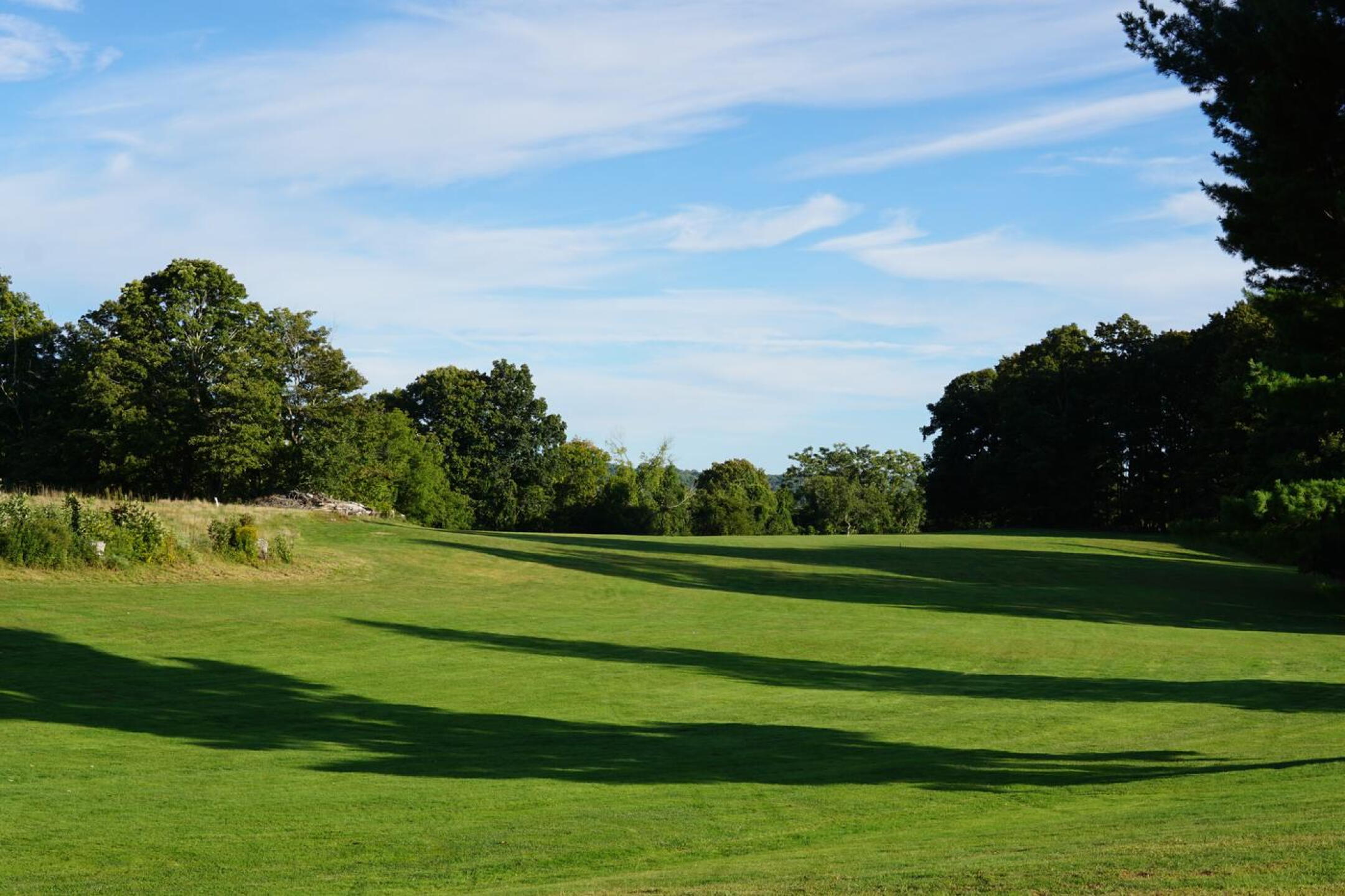 The sixth fairway, with a view to the landing zone at the base of the hill. (Photo submitted by AptlyLinked on 10/02/2022)