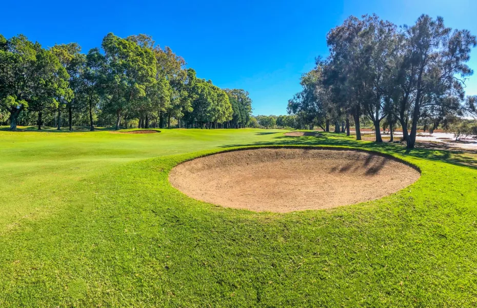 Redland Bay GC: #14